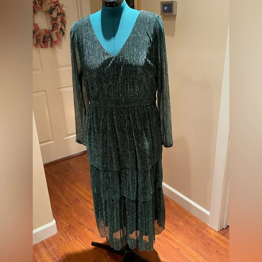 Maurices Green Metallic Thread Ruffle Tiered Midi Dress 1X - Picture 4 of 11